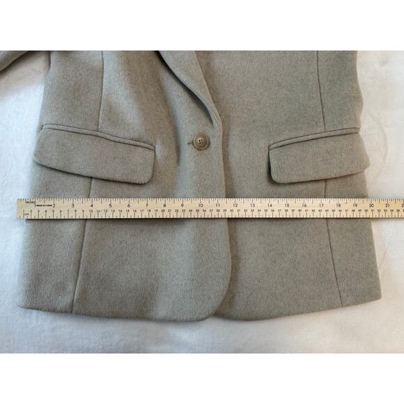 Women's Cream Blazer - Picture 9 of 9